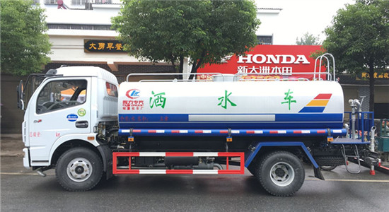 東風(fēng)多利卡灑水車(chē)︱8方灑水車(chē)圖片
