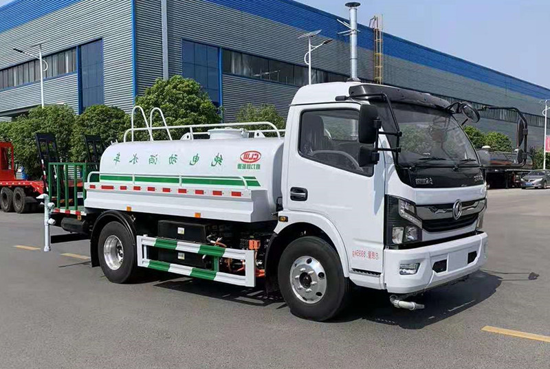 東風(fēng)多利卡5噸純電動灑水車圖片